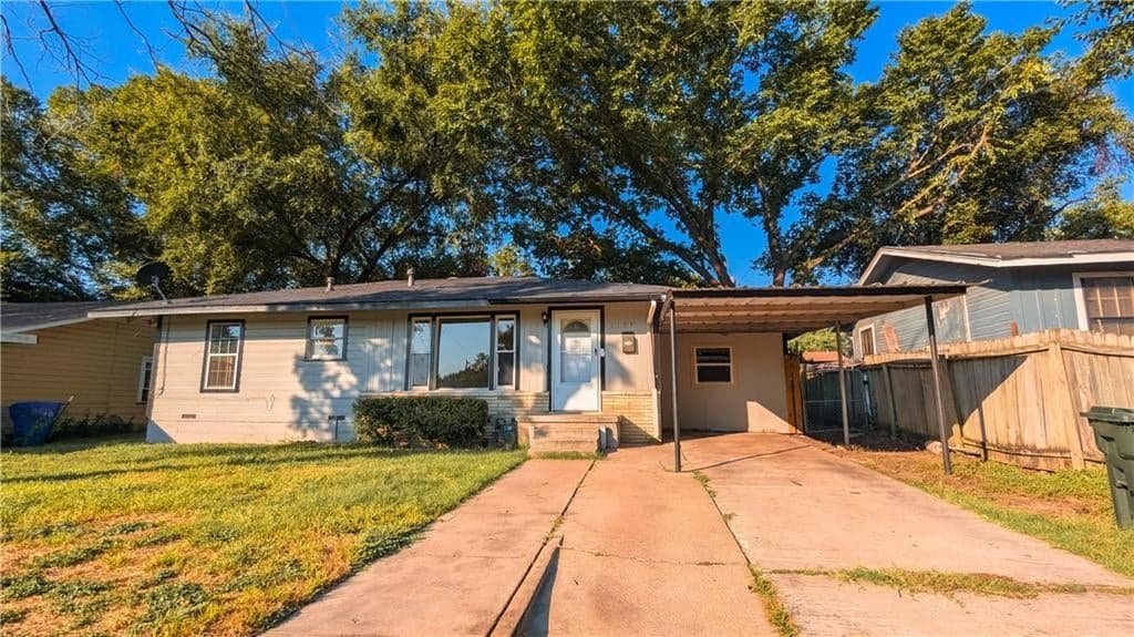 2129 Joey Dr
