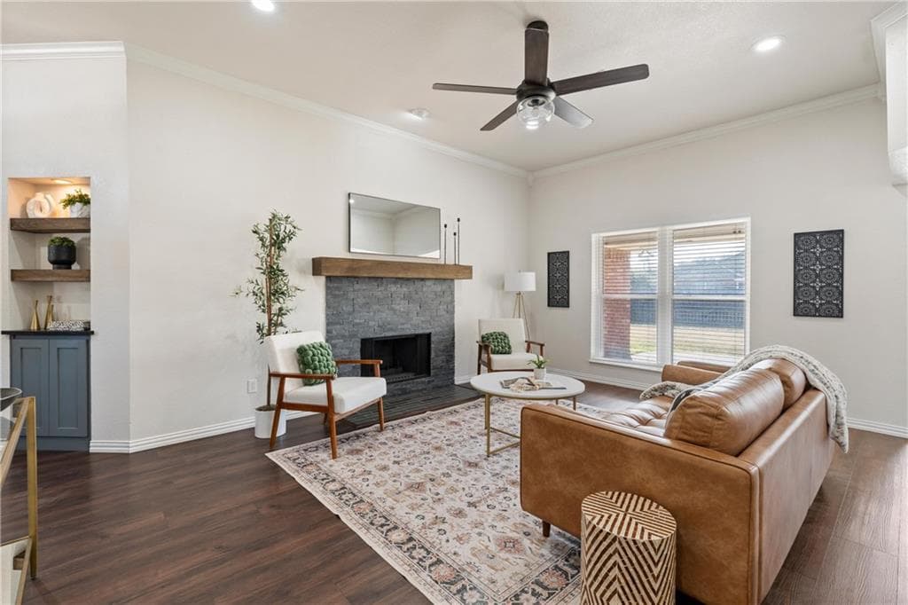 204 Greystone Dr