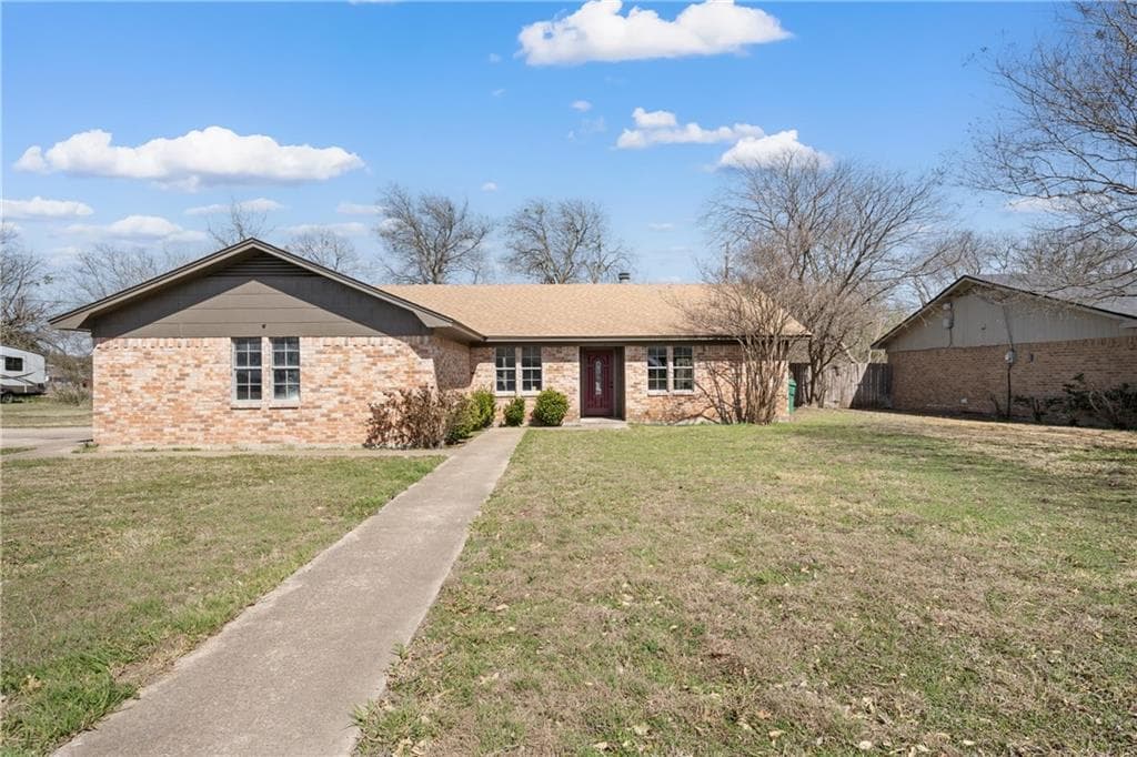 735 Dayton Dr