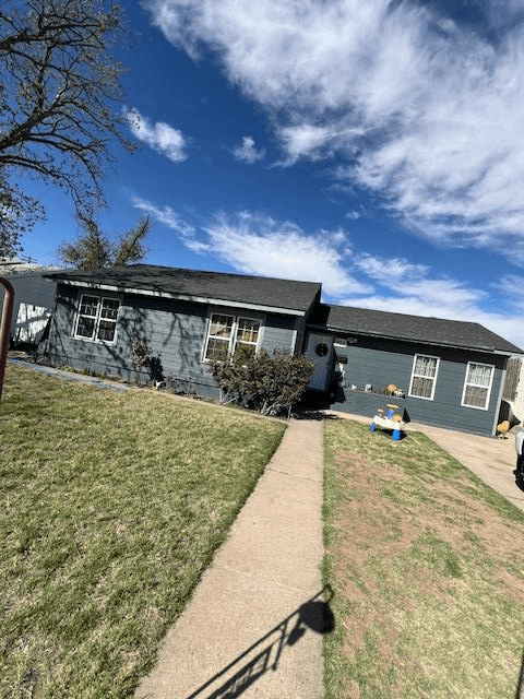 906 Myer Ln