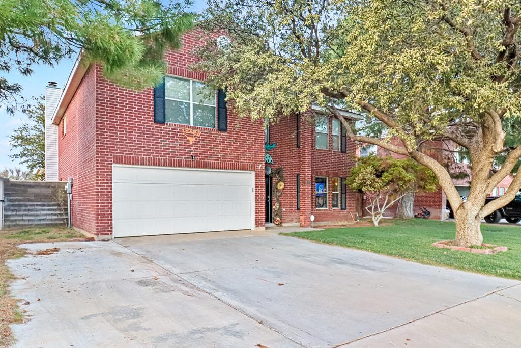 6 Pinon Ct