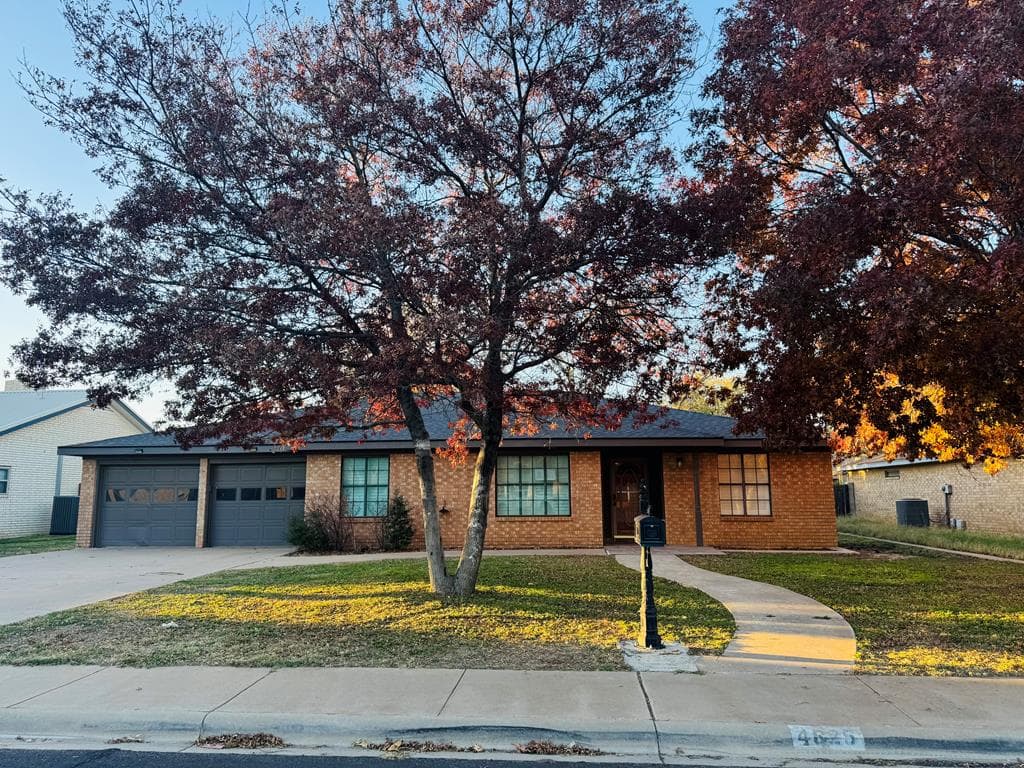 4625 Somerset Ln