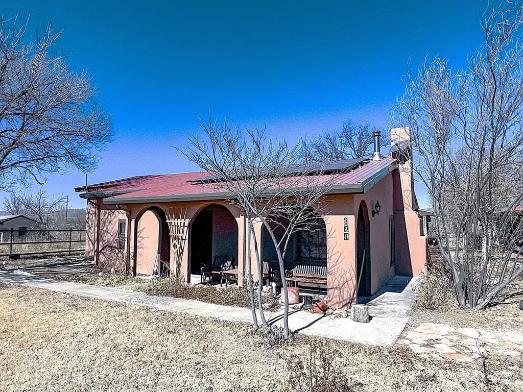 301 Airport Rd