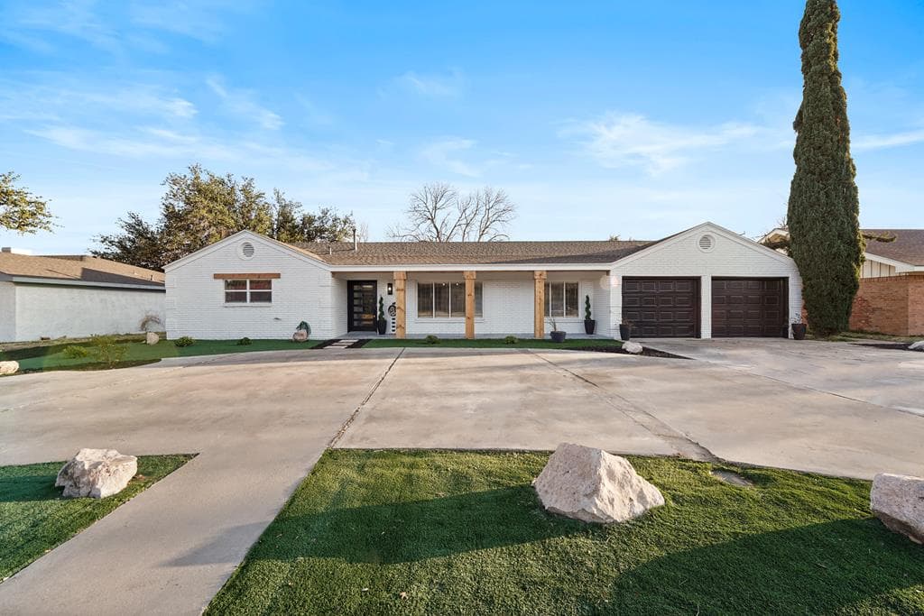 2809 Maxwell Dr