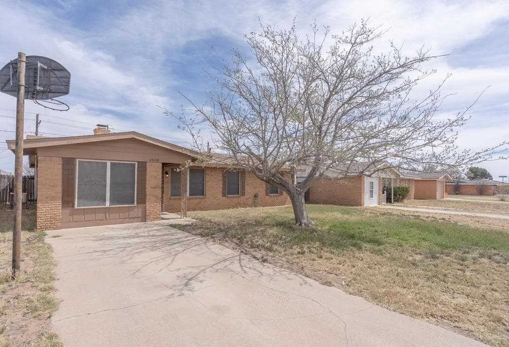 4508 Conley Ave