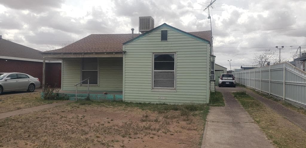1319 N Lauderdale Ave