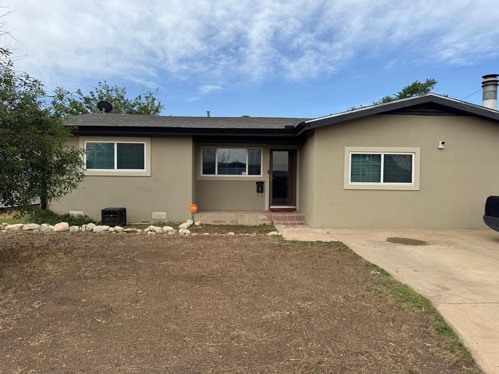 4417 Redbud Ave
