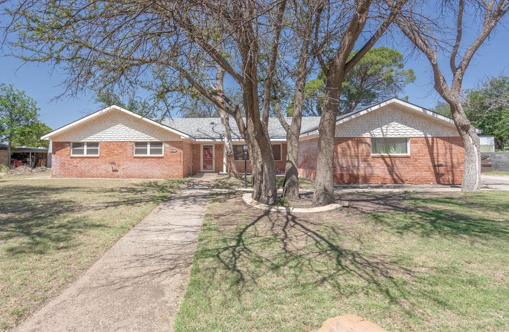 3317 Deering Dr