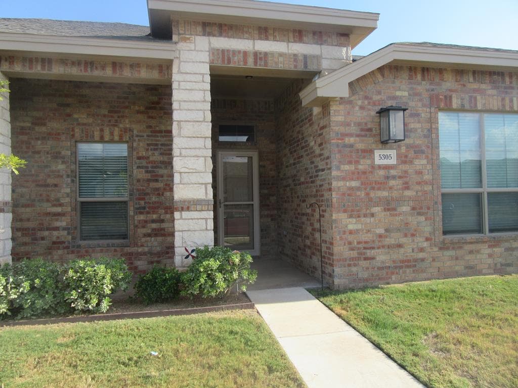 5305 Nevan Ct