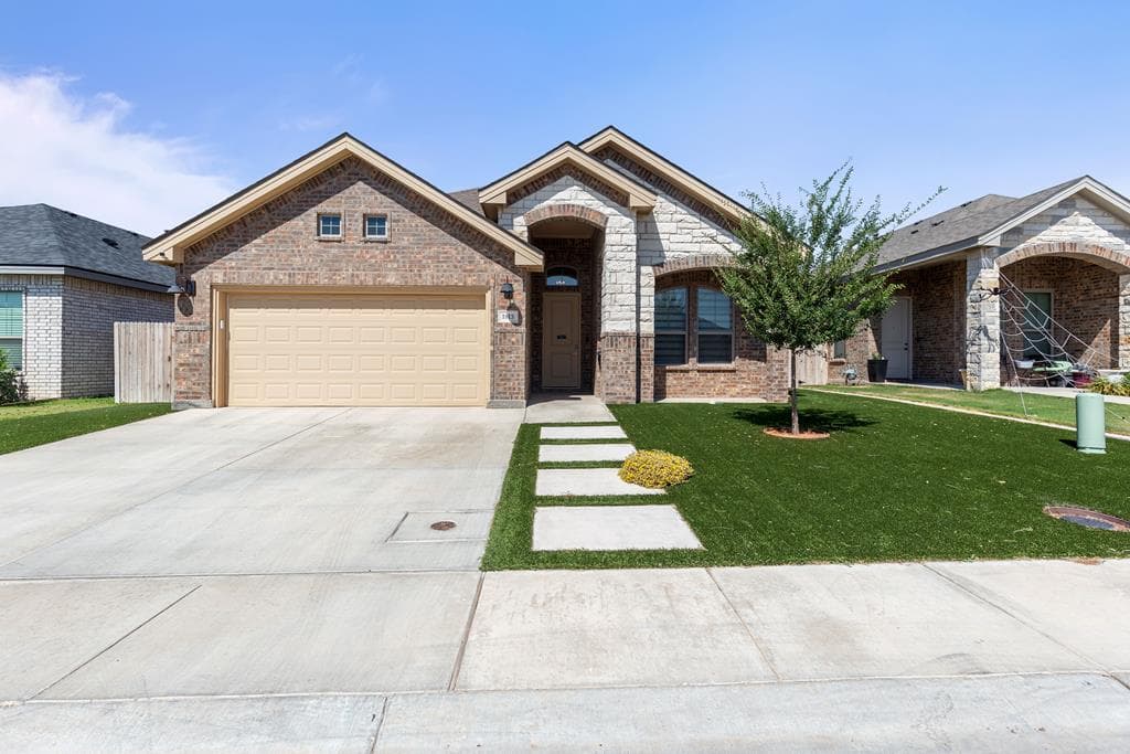 1813 Wrigley Dr