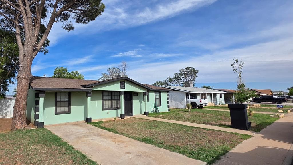 600 Zeneta Ave