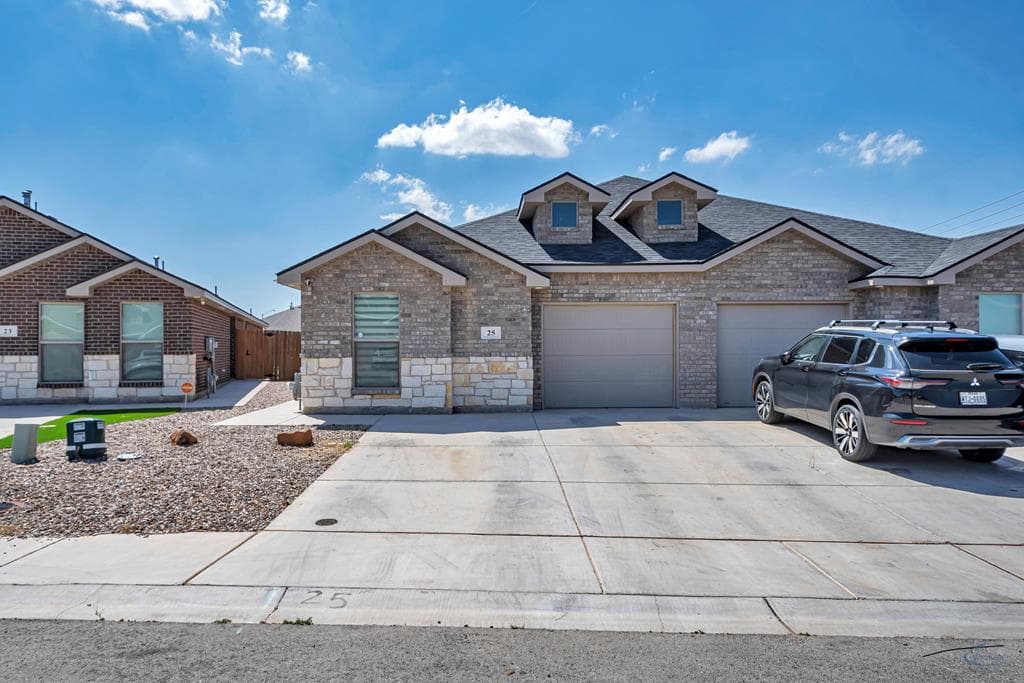 25 Deadwood Dr