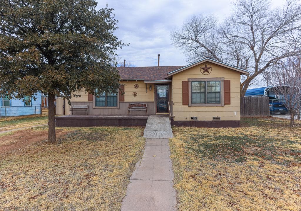 917 E 23rd St