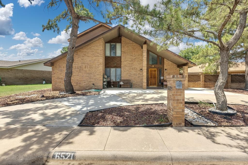 6521 Opal Dr
