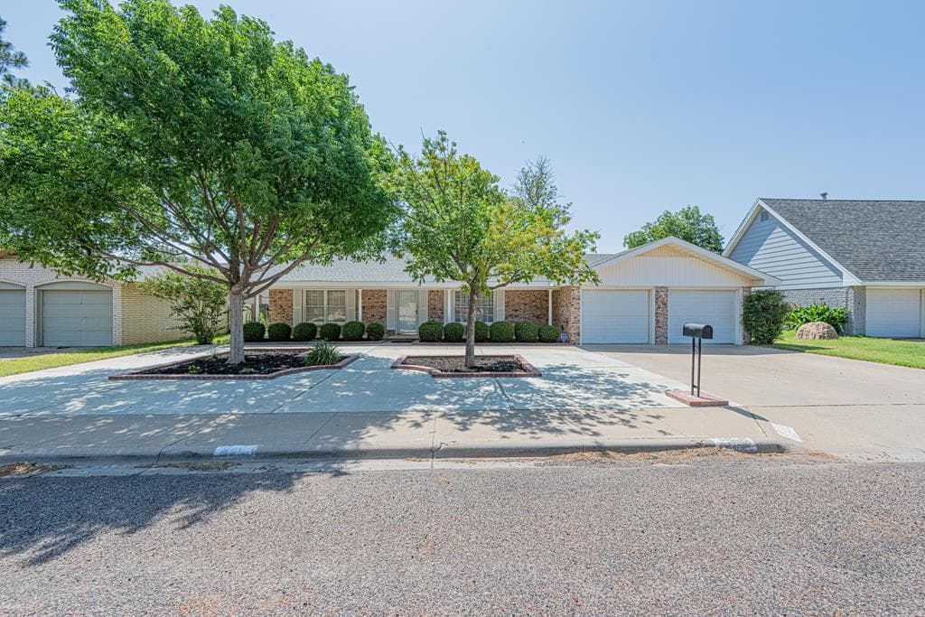 4022 Candy Ln