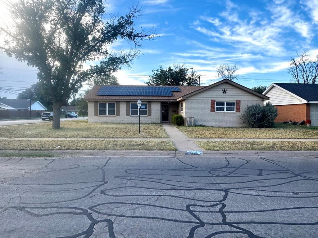 3332 Camarie Ave