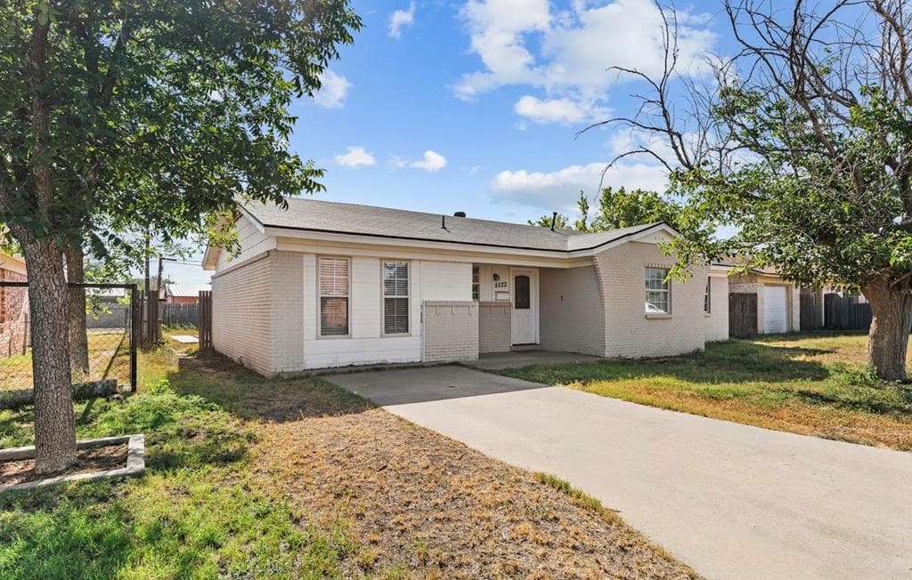 8822 Lamar Ave