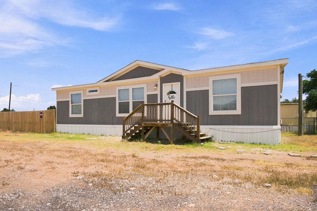 222 Orchard Dr