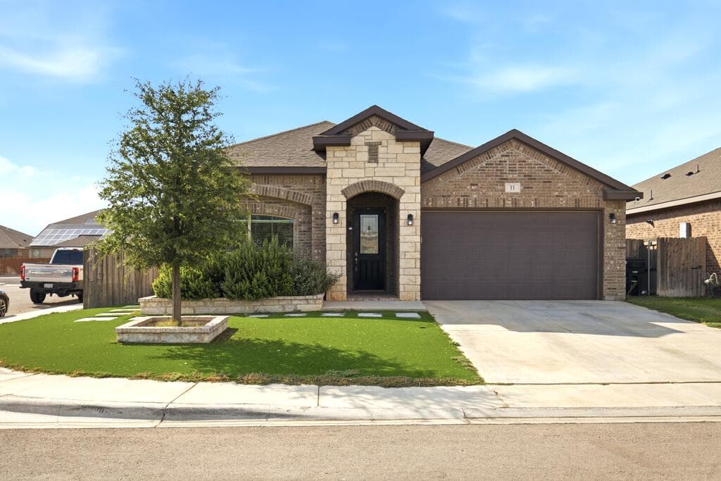 11 Charolais Rd