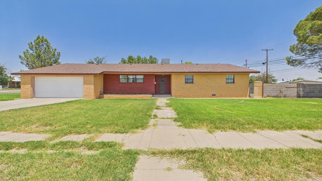 1015 W Normandy St