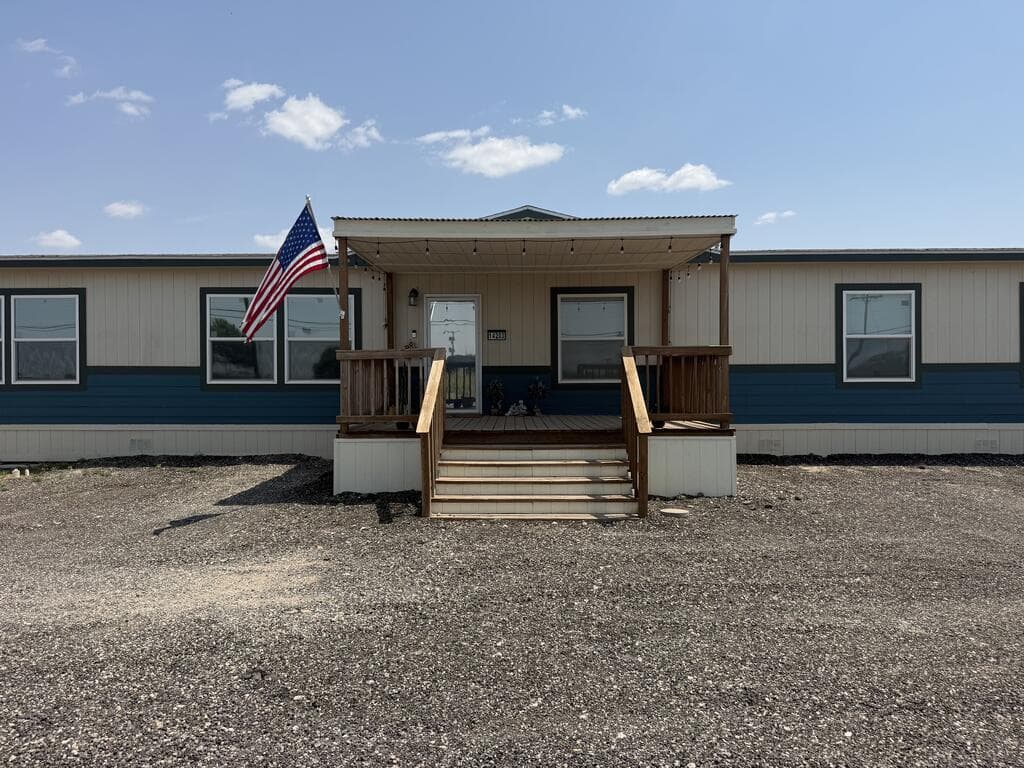 14203 W County Road 122
