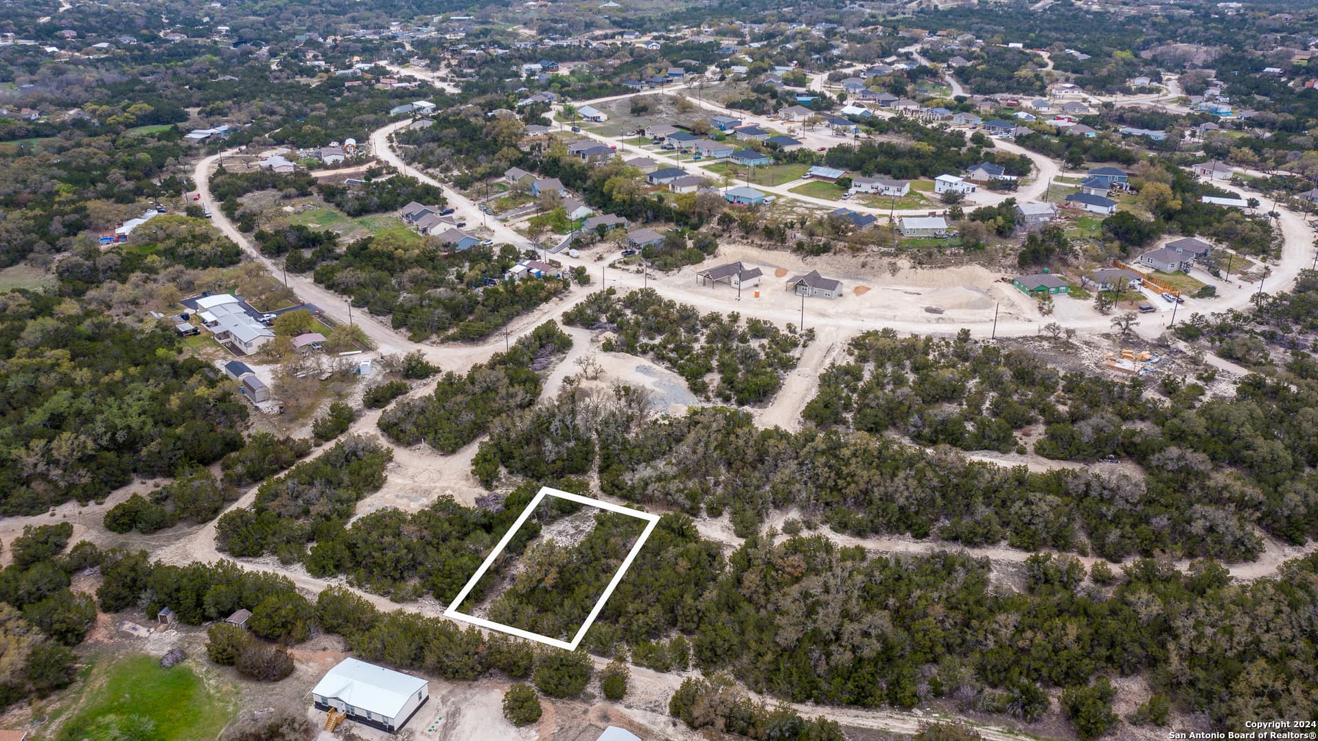 1061 Golf Course Dr