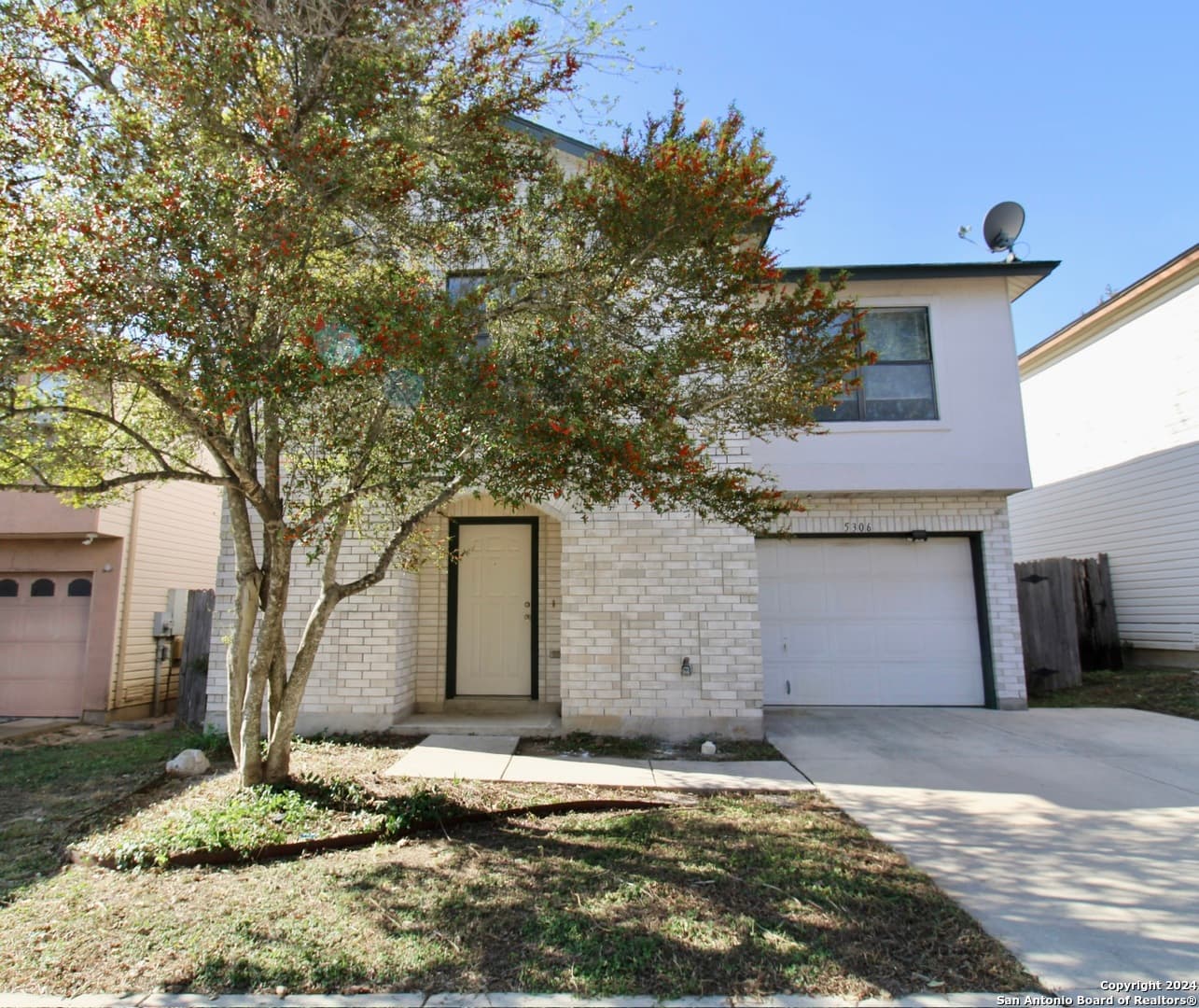 Main property image