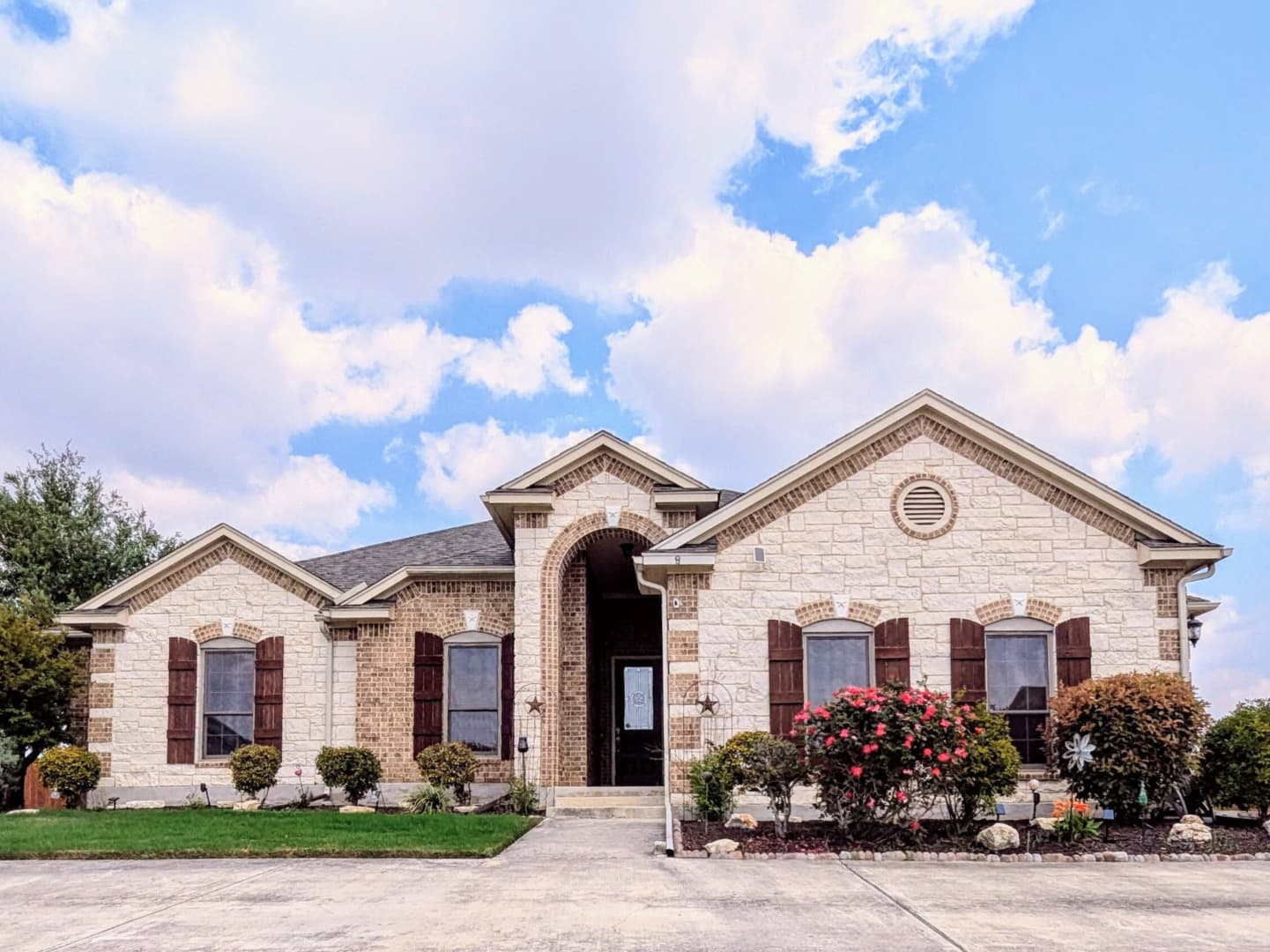 6963 Hallie Hts