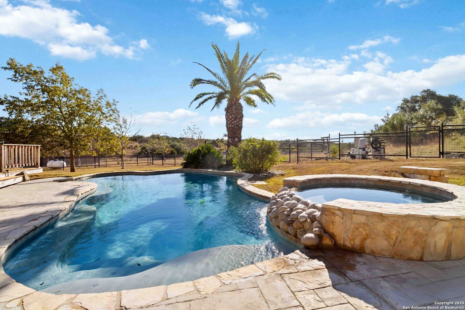 211 Scarlett Ridge Dr