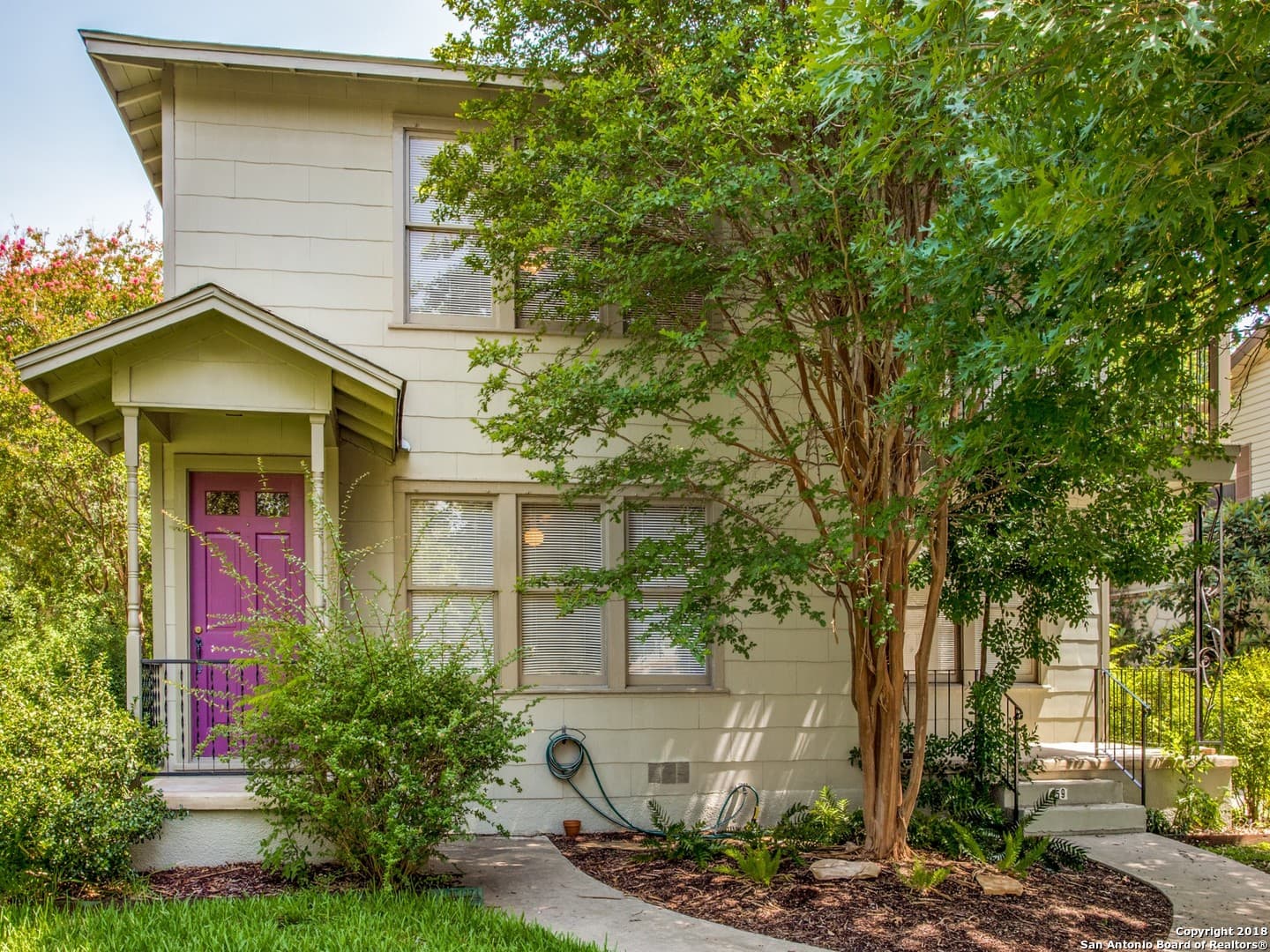 457 E Olmos Dr