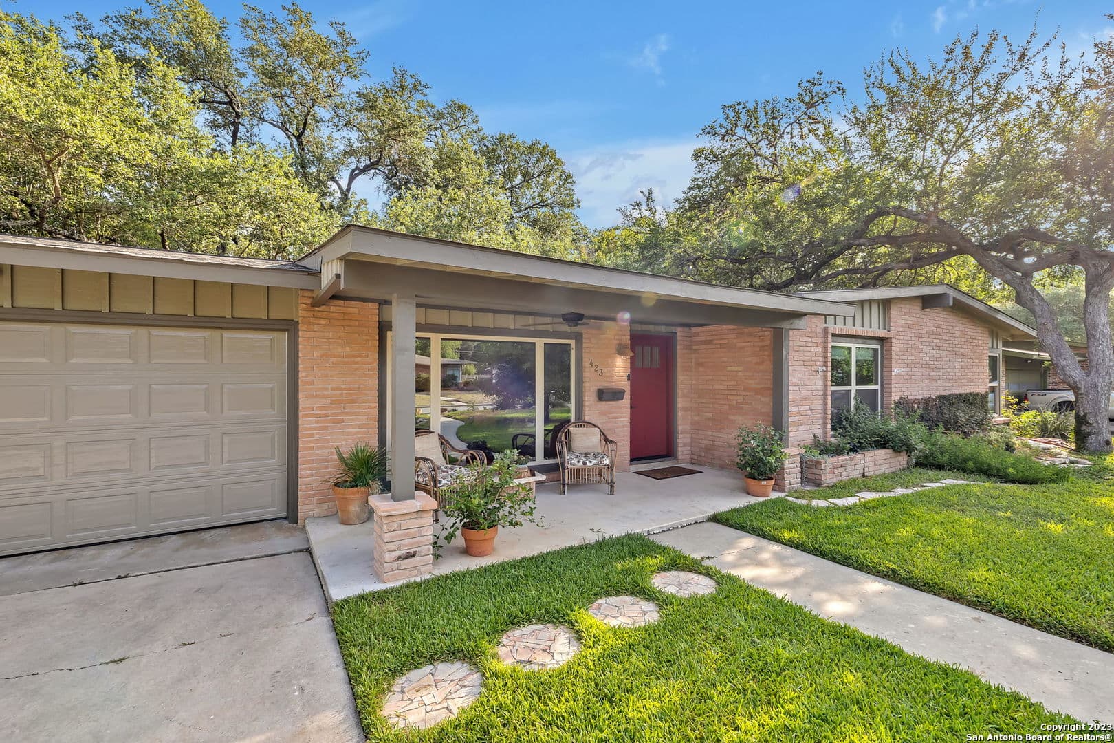 423 Forrest Hill Dr