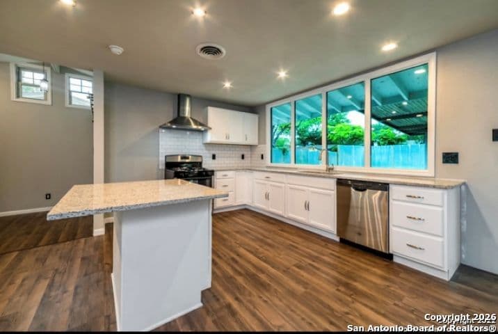 3715 Electra Dr