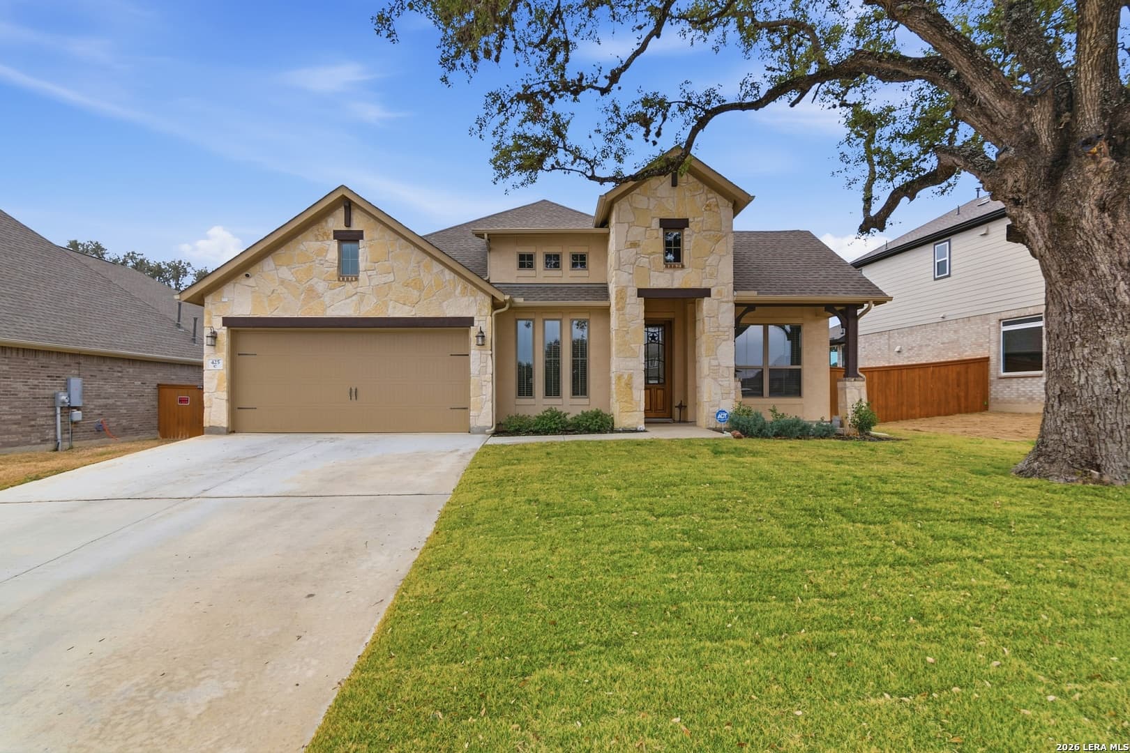 425 Foxbrook Way