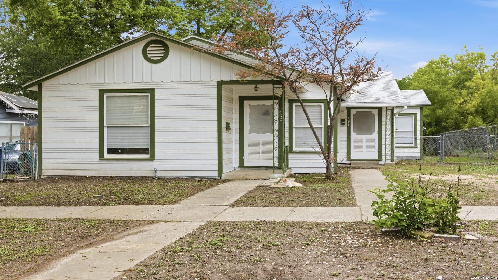 631 W Magnolia Ave
