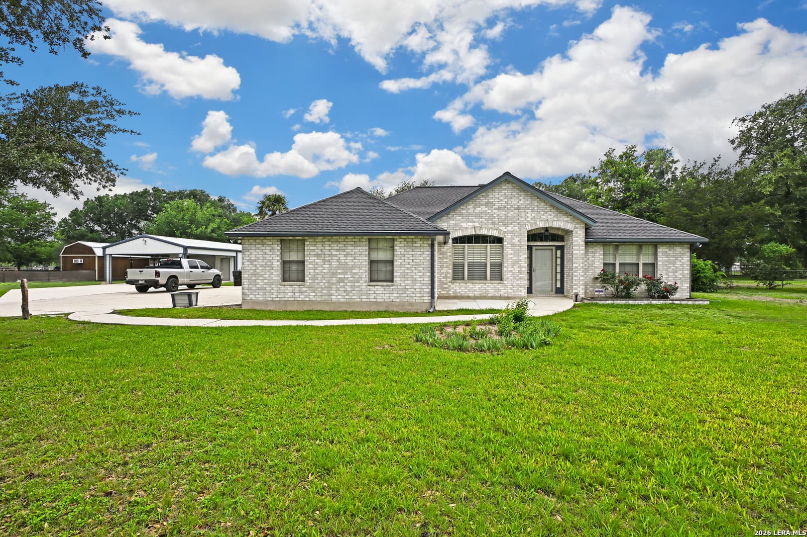 125 Red Oak Trl