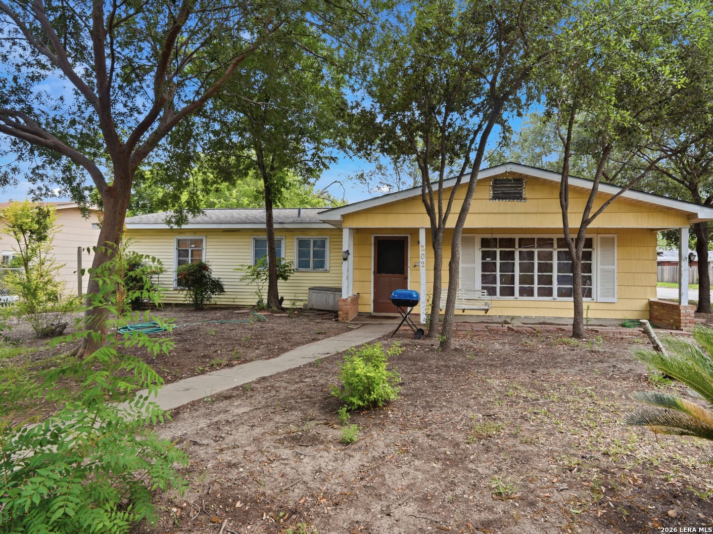 202 Cresham Dr