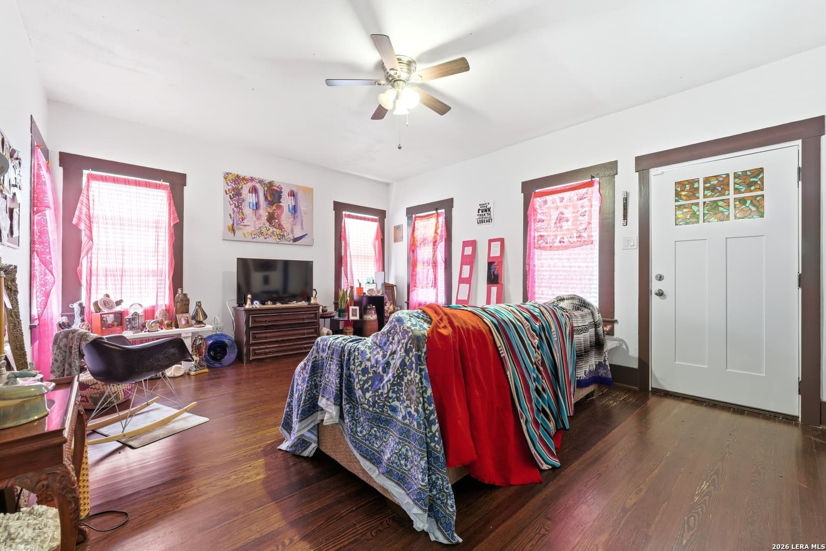 Gallery image 3