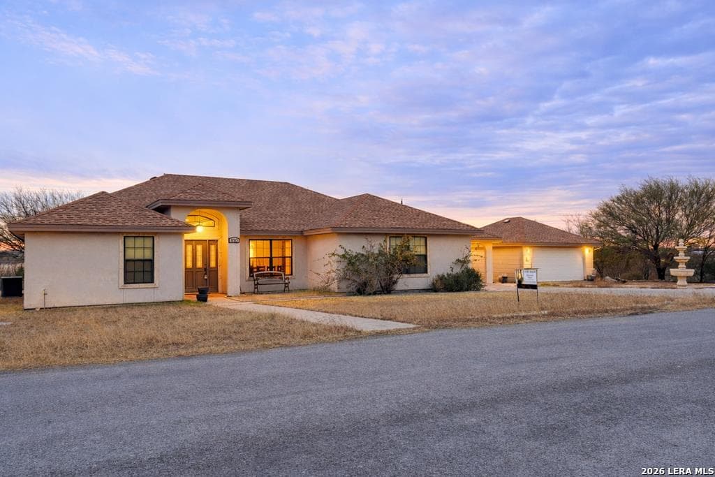 100 Shadow Mountain Dr