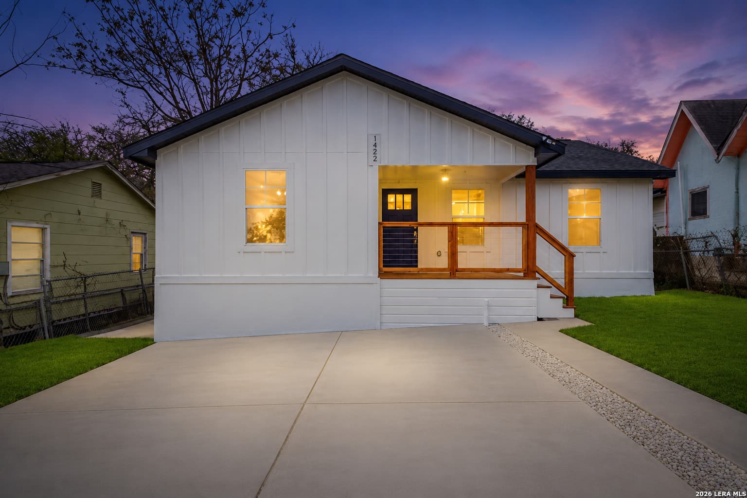 1422 Kayton Ave