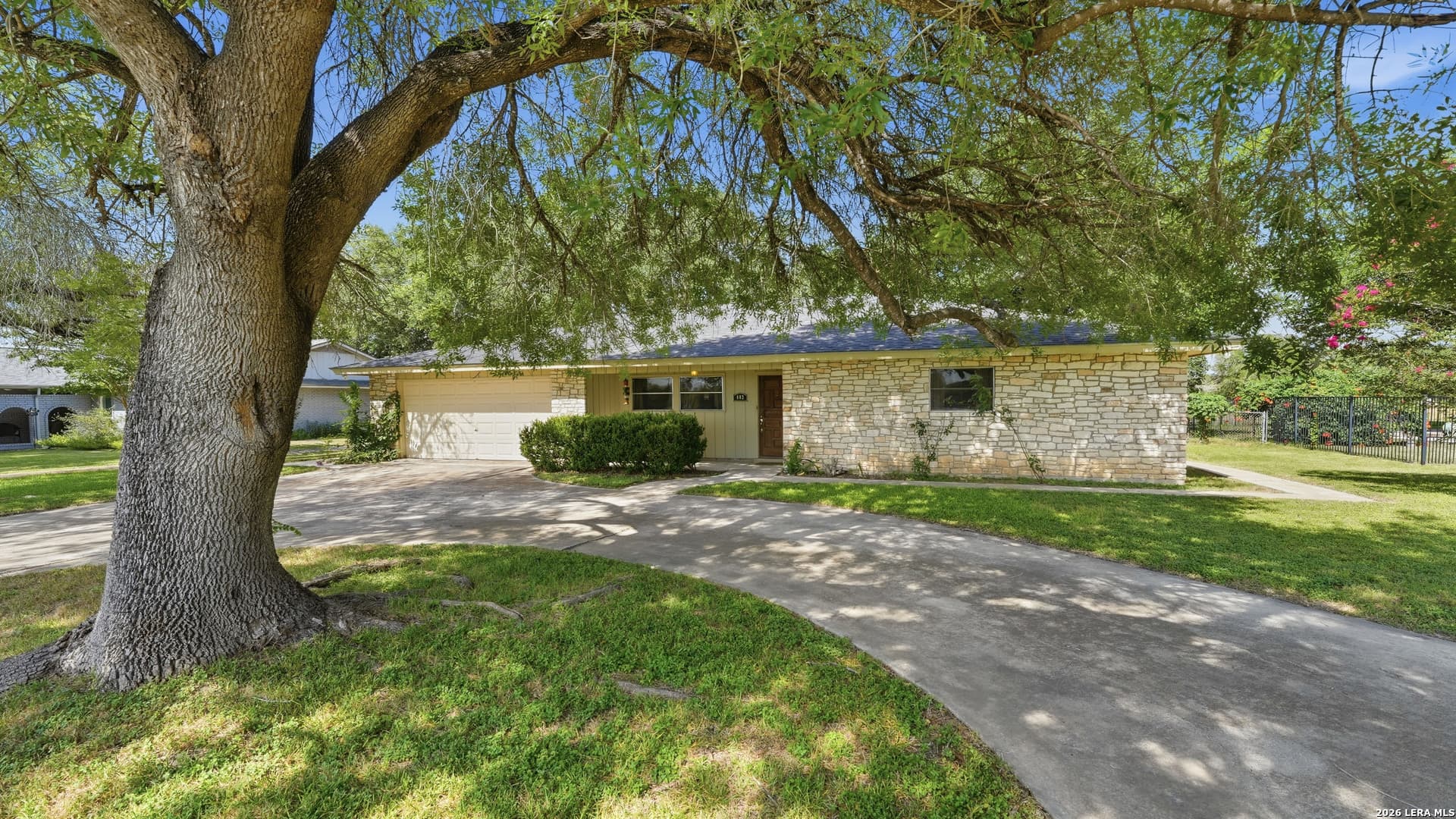 603 River Oak Dr