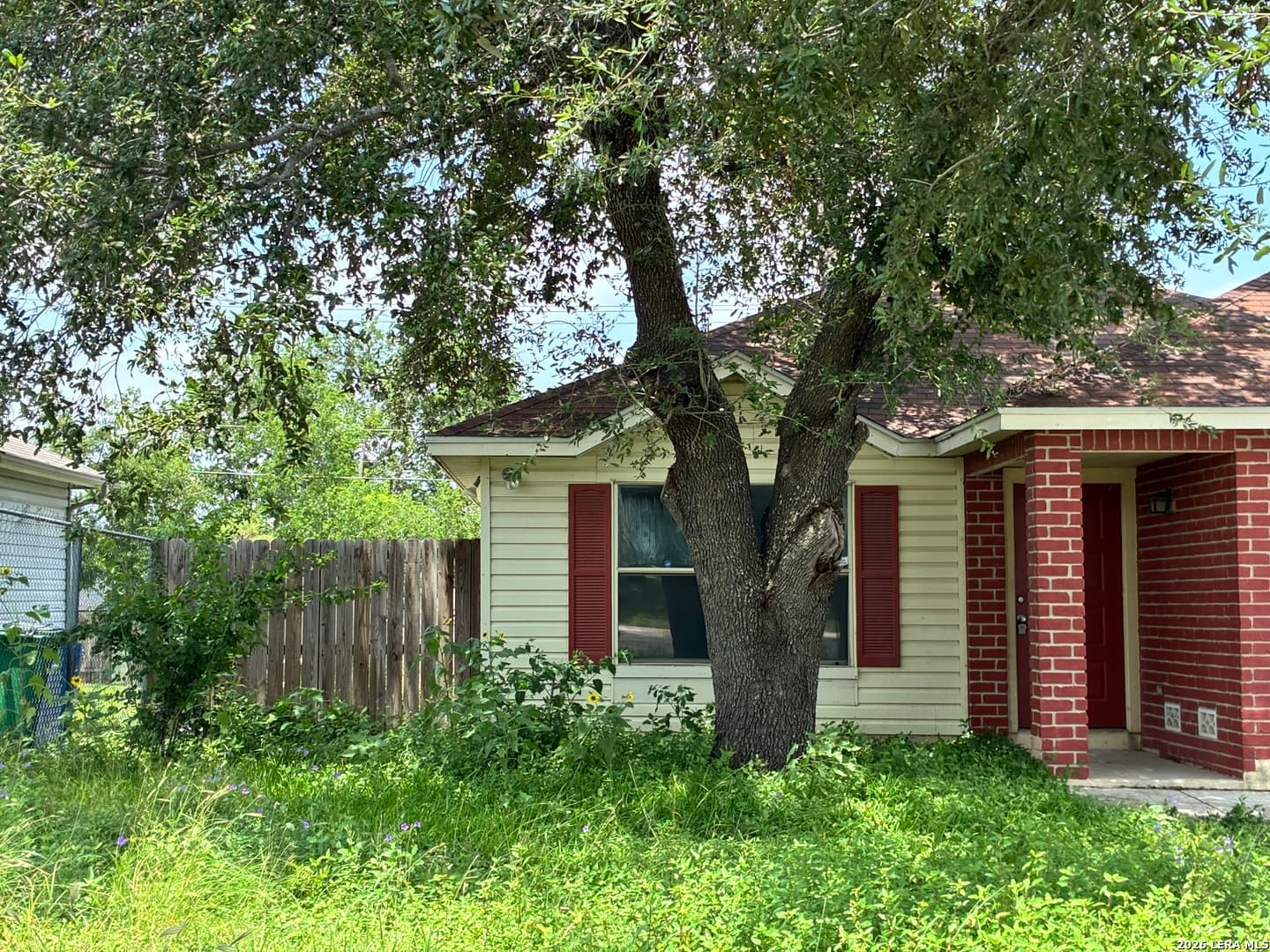 1803 S Ellison Dr