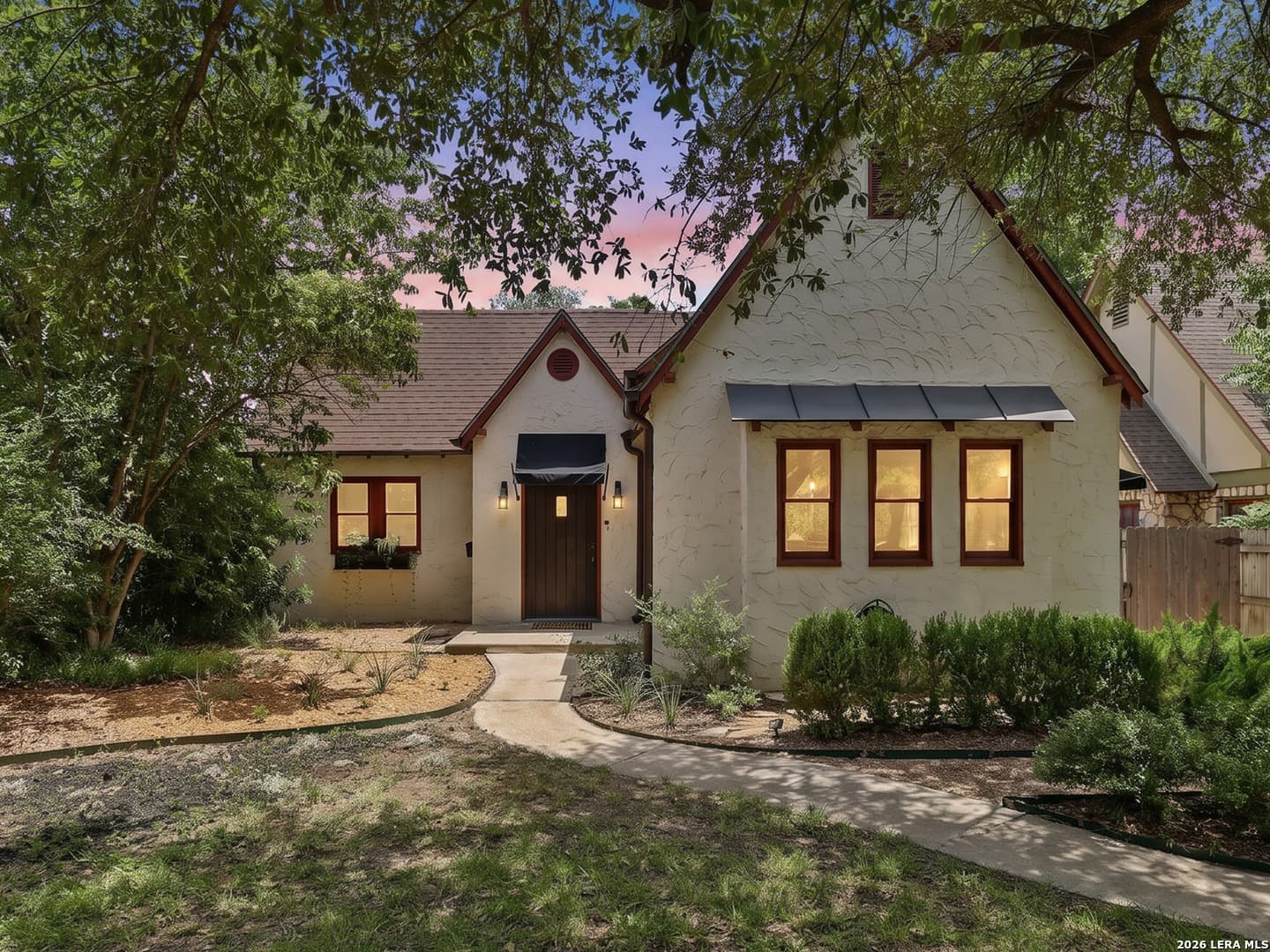 218 North Dr