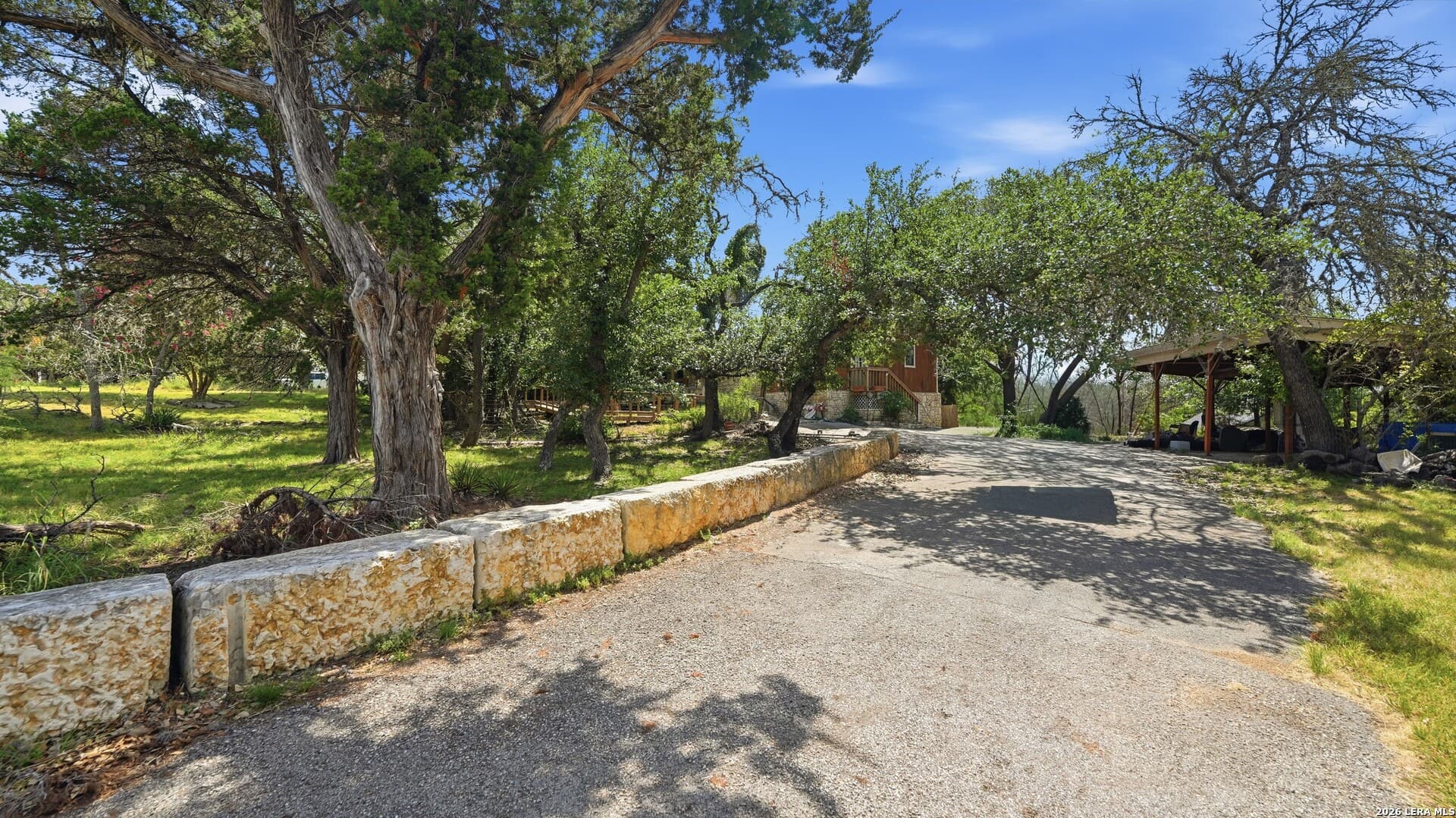 1065 Ridge Oaks Dr