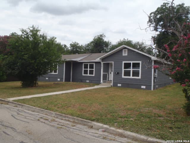 297 S Hackberry Ave