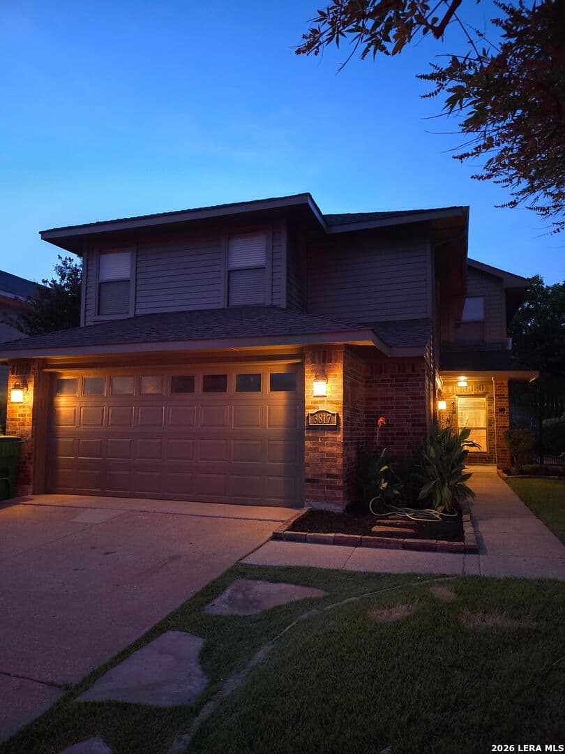 3817 Clover Hill Ln
