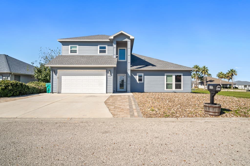 112 Dolphin Ct