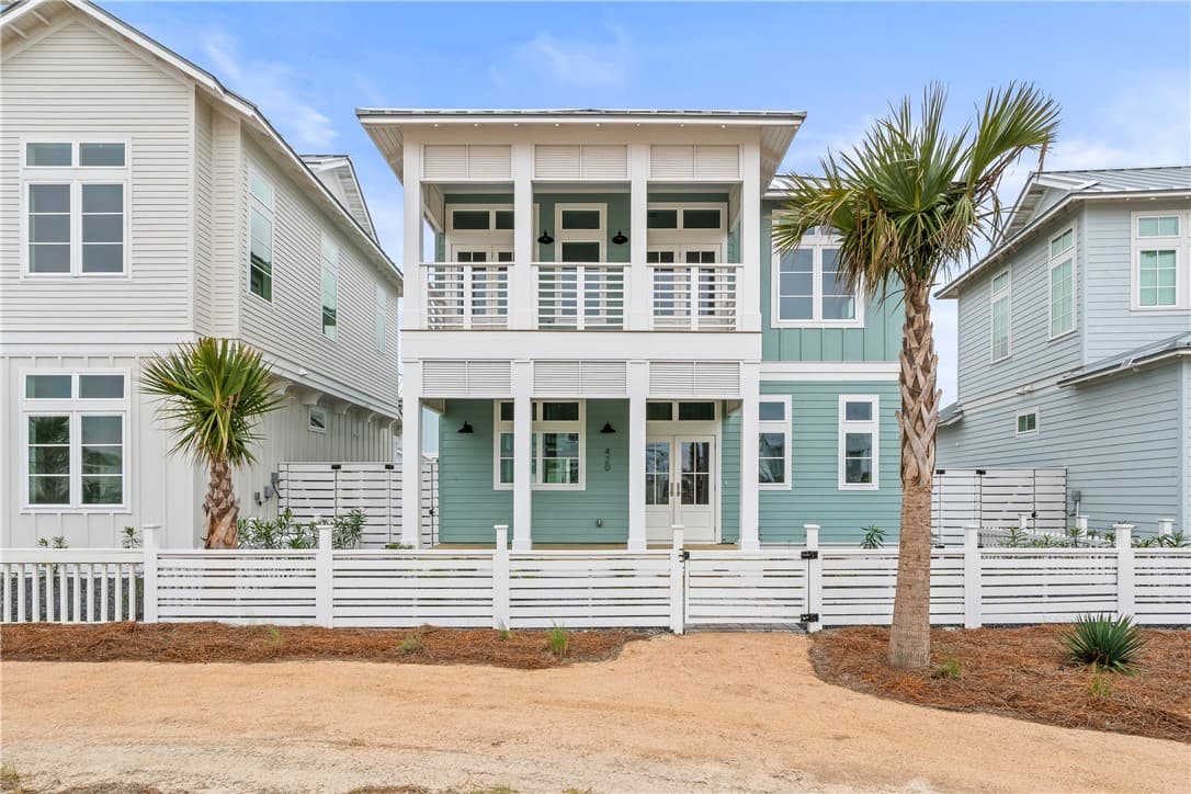 420 Mermaid Tail Ln