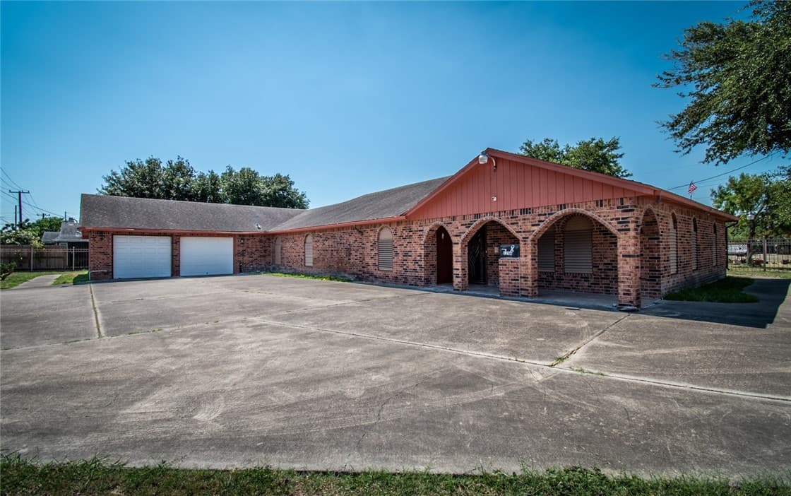 1206 Coleman Ave