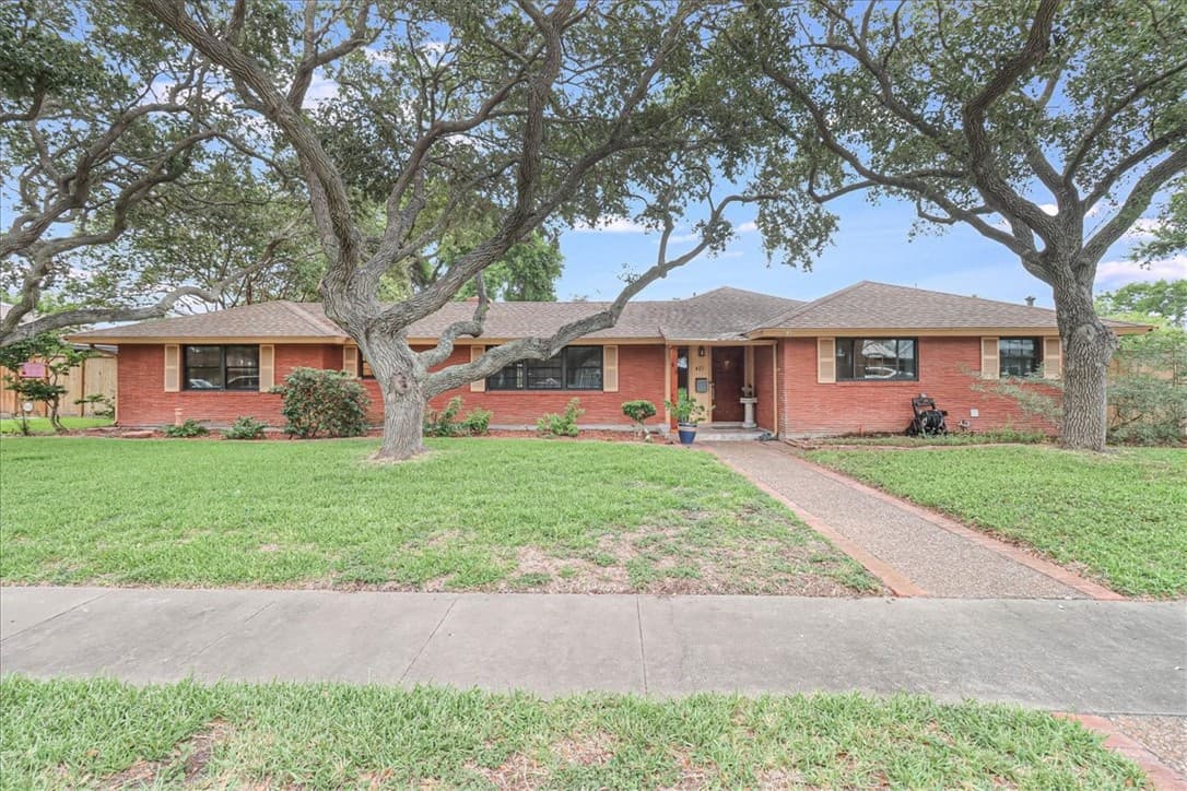 437 Bermuda Pl