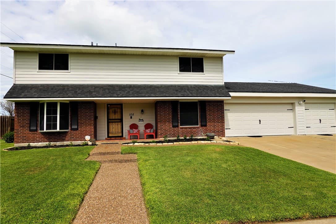 108 Markham Pl
